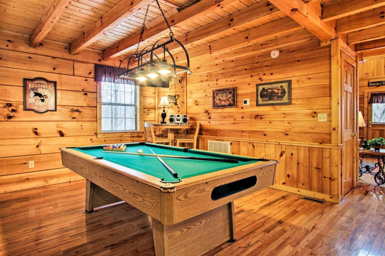 Gatlinburg Mountainside Escape With Deck And Hot Tub! Villa Buitenkant foto