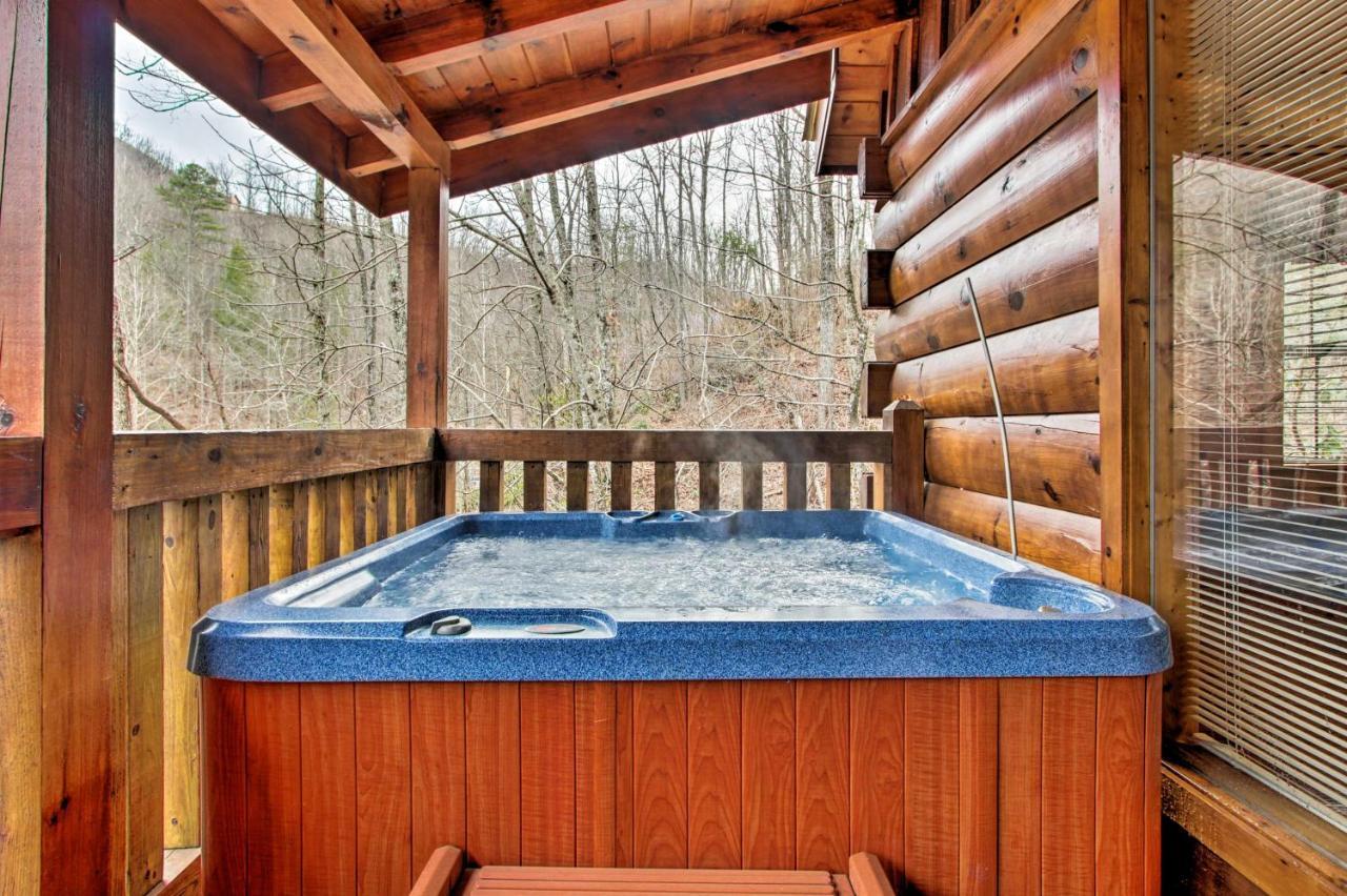 Gatlinburg Mountainside Escape With Deck And Hot Tub! Villa Buitenkant foto